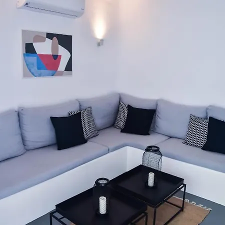 Agnes Mykonos